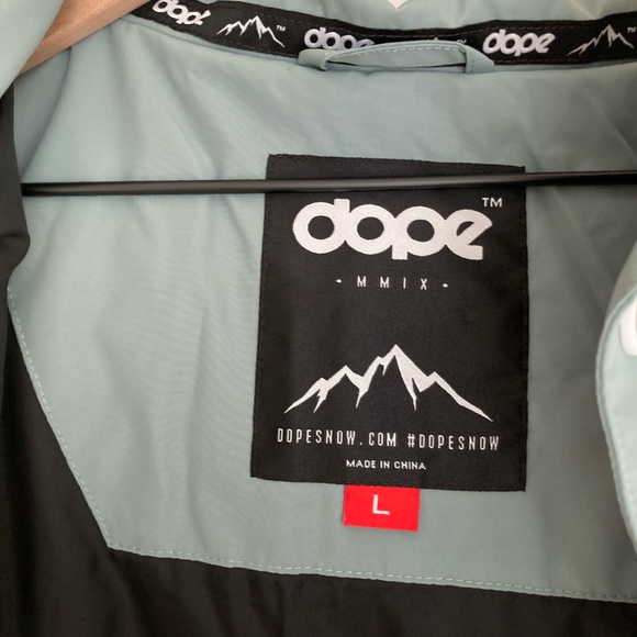 Dope Snow Women's Adept W Snowboard Jacket in Faded Green - Picture 3 of 5